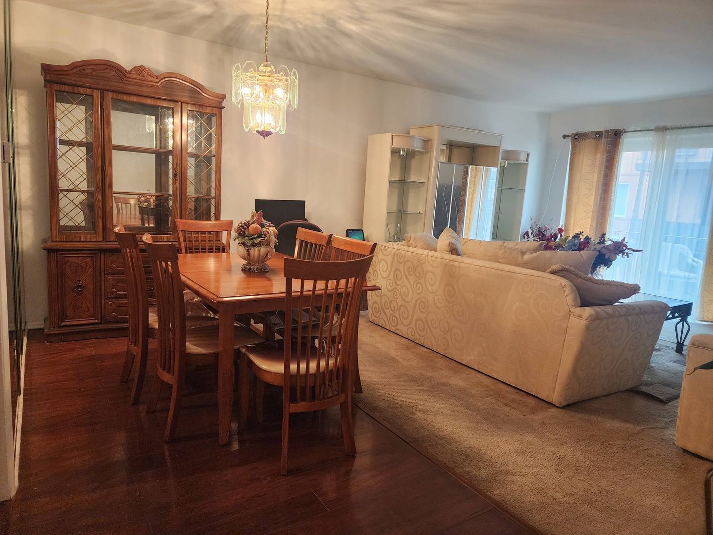 Chicago, IL 60626,1630 W Estes Avenue #204