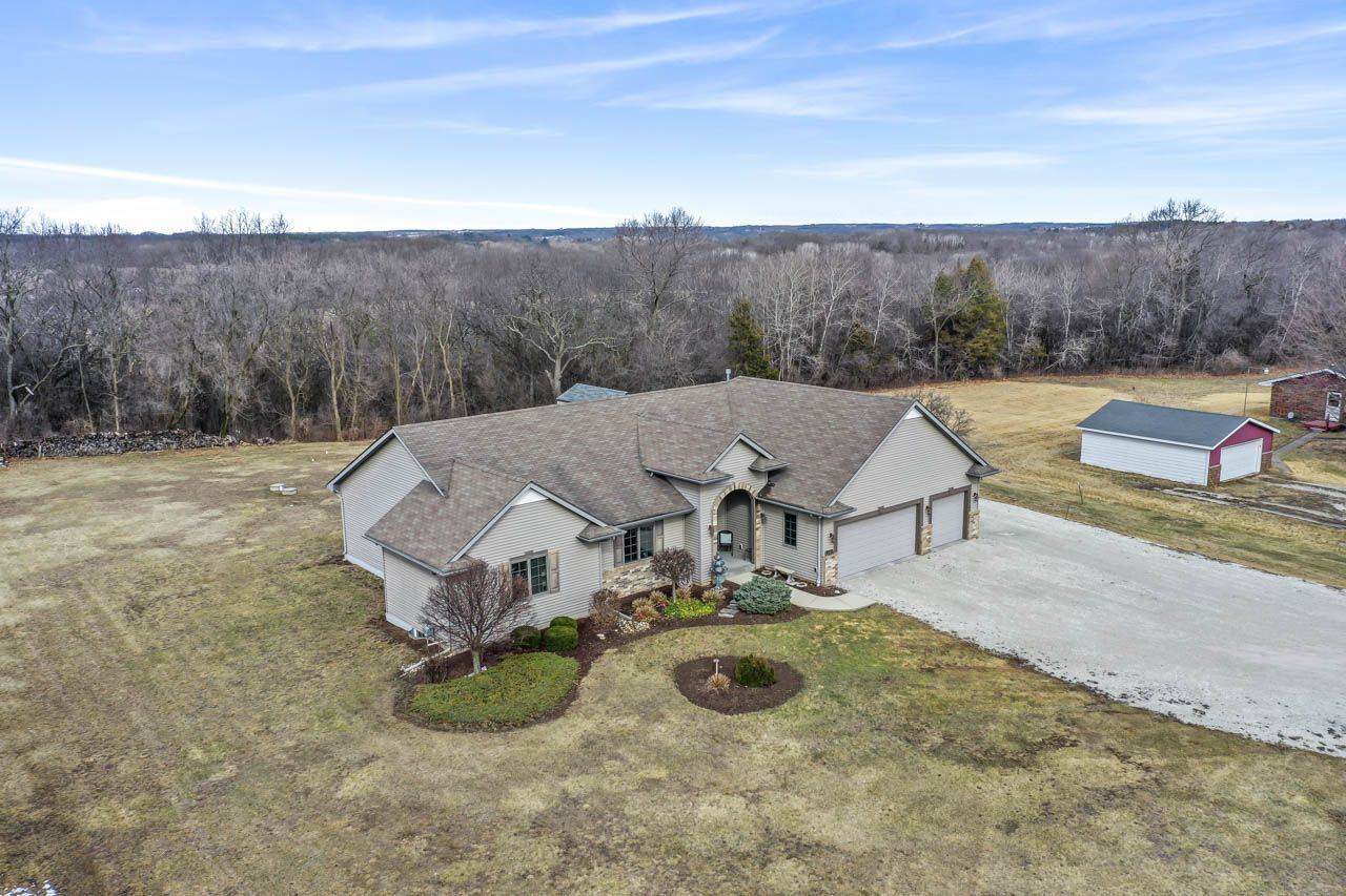 Burlington, WI 53105,7710 Hunters Lane