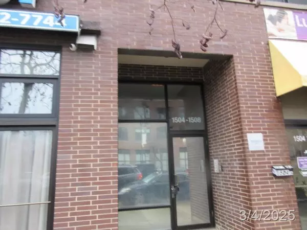 Chicago, IL 60622,1504 N Western Avenue #2N