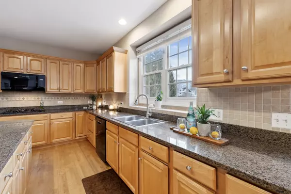 Naperville, IL 60564,2615 Lupine Circle
