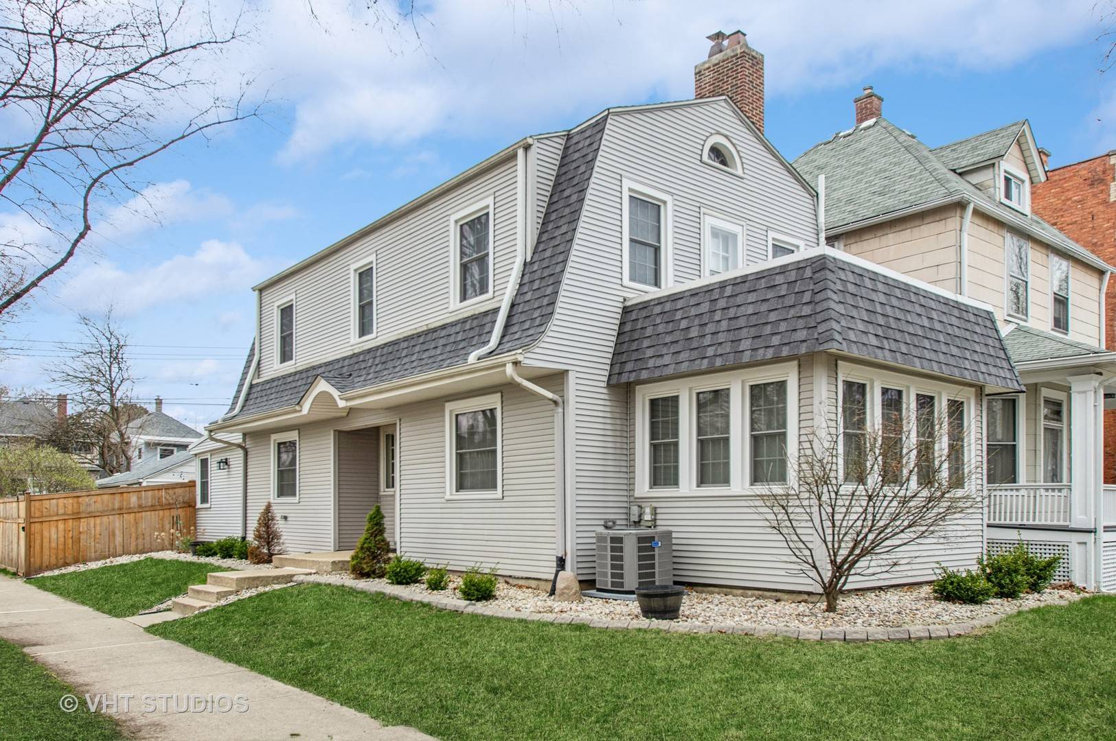 300 Adams Street, Oak Park, IL 60304