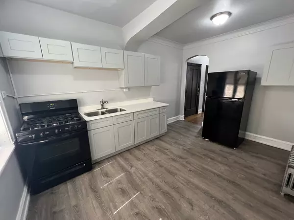 Chicago, IL 60620,1443 W 93rd Street #3