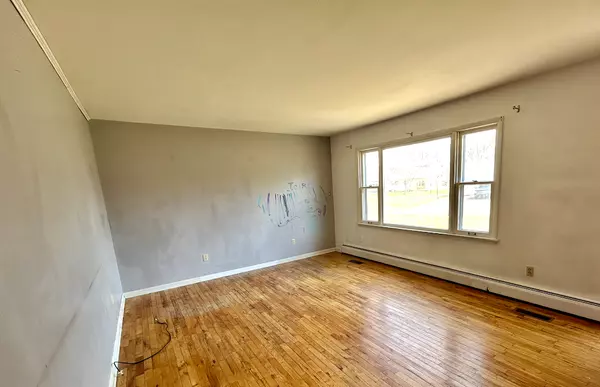 Catlin, IL 61817,104 Taylor Court