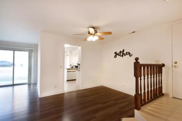 Vernon Hills, IL 60061,191 Hemingway Court #261