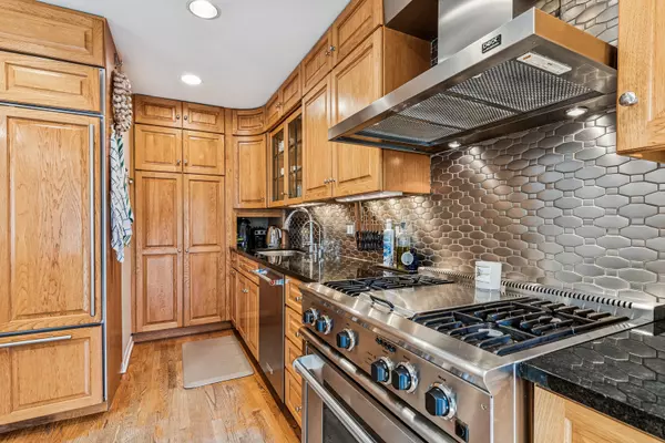 Chicago, IL 60614,1648 N BURLING #E