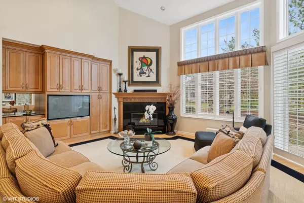 Northbrook, IL 60062,2145 Royal Ridge Drive