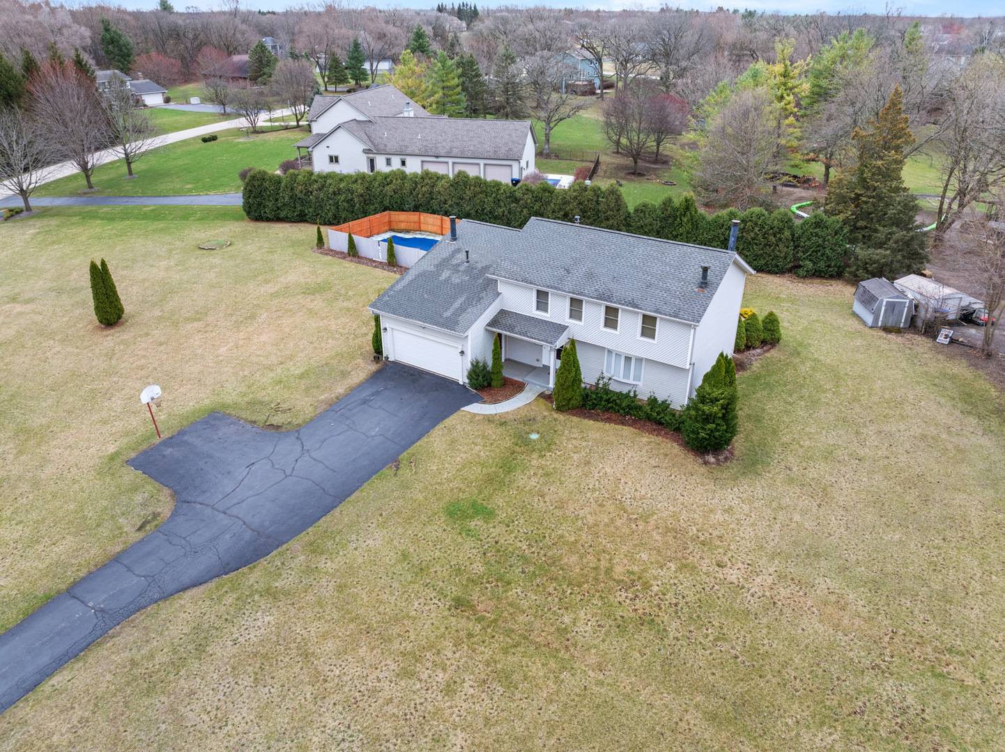 Mchenry, IL 60051,1901 W August Lane