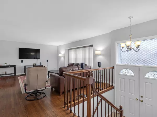 Buffalo Grove, IL 60089,2 Cambridge Court