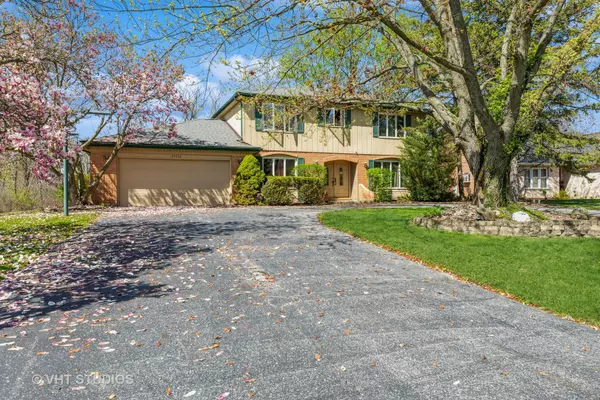 24656 S Willow Brook Trail, Crete, IL 60417