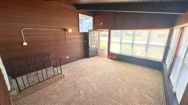 Dolton, IL 60419,15203 Meadow Lane