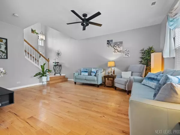 Aurora, IL 60502,1114 Bromley Court