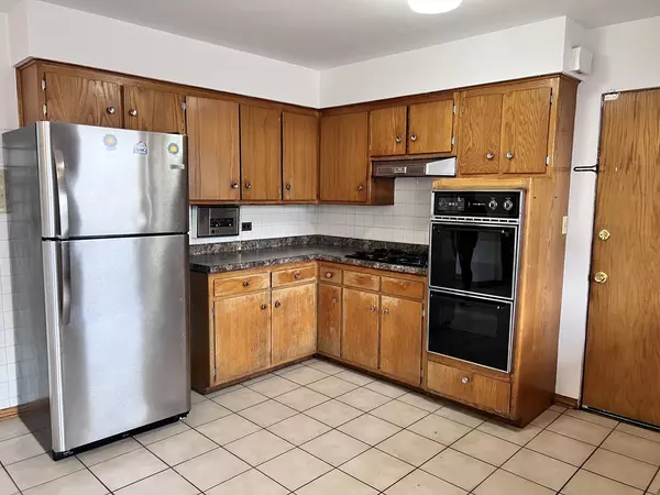 Homewood, IL 60430,915 Elder Road #2N