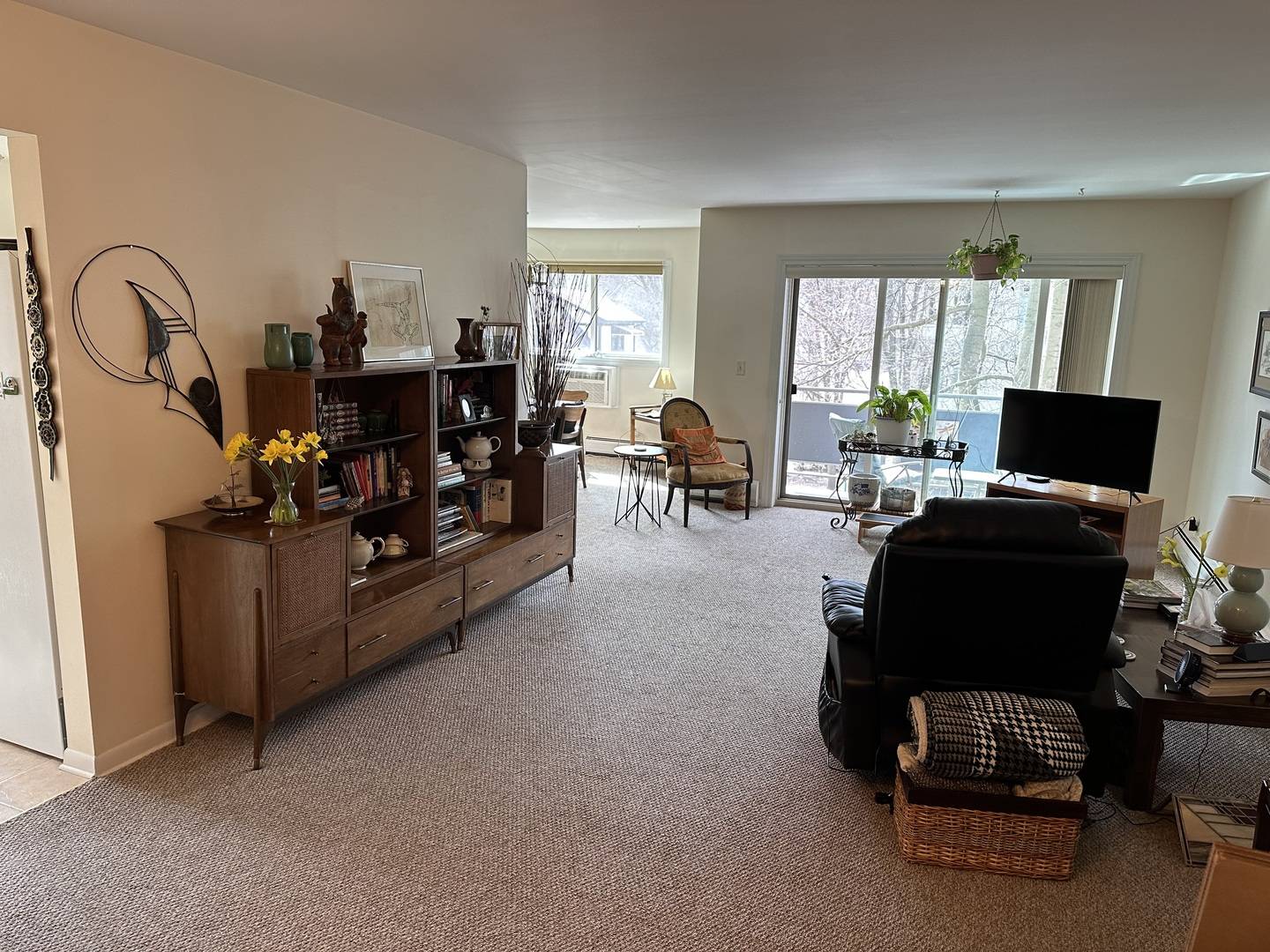 Oak Park, IL 60302,1040 Erie Street #308