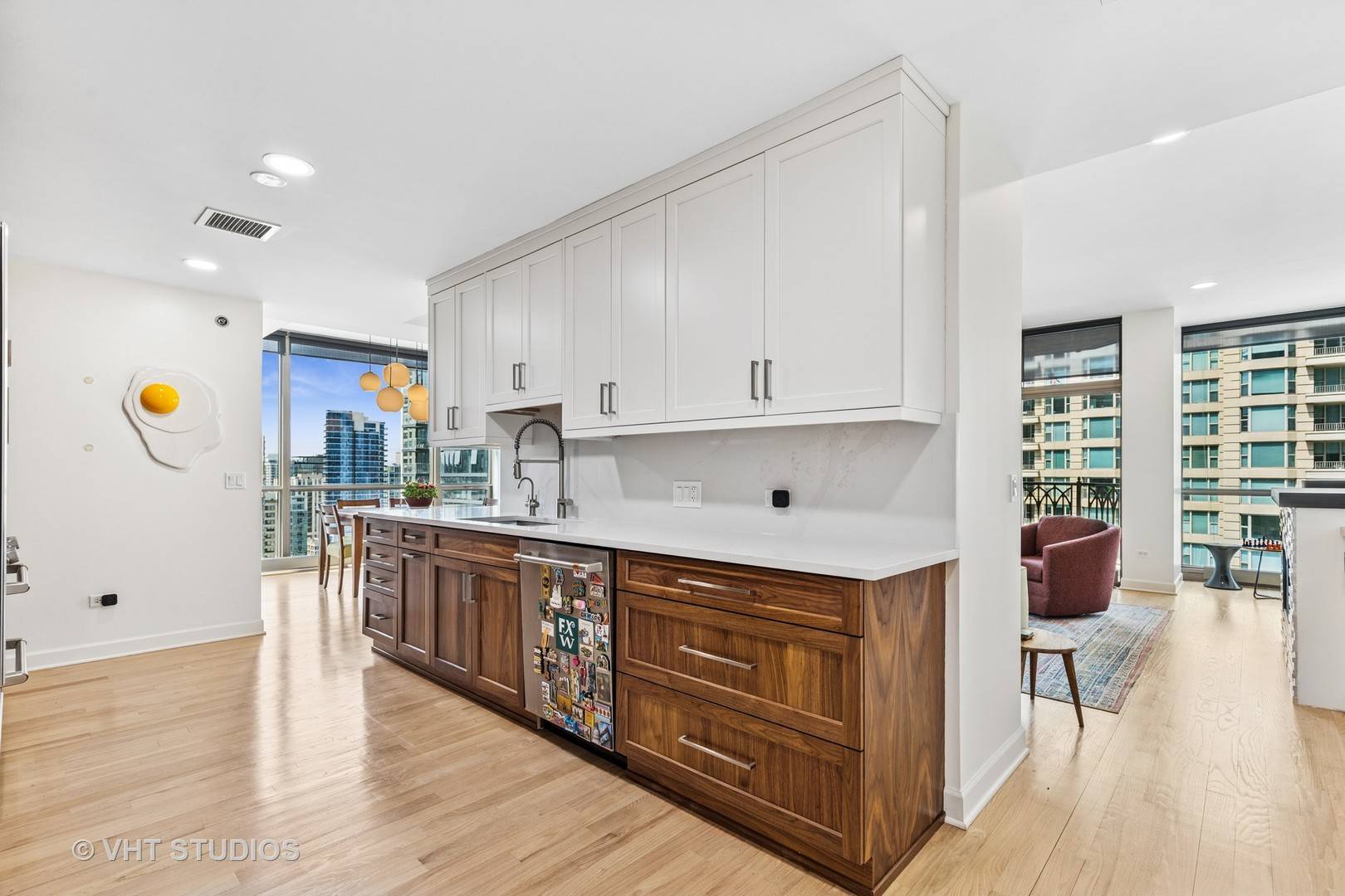 Chicago, IL 60611,21 E HURON Street #1806
