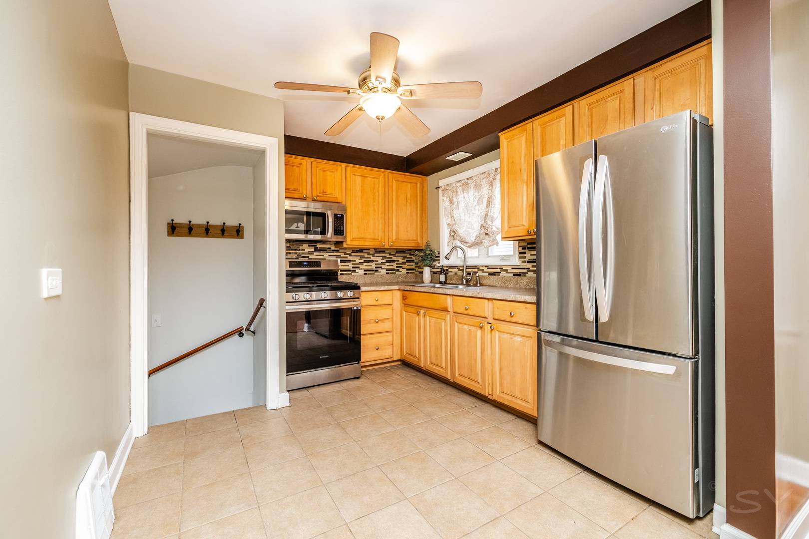 North Riverside, IL 60546,2217 S 18th Avenue