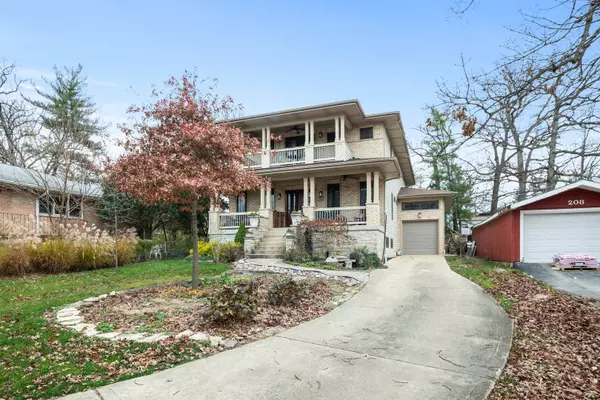 Willow Springs, IL 60480,206 E Ravine Avenue