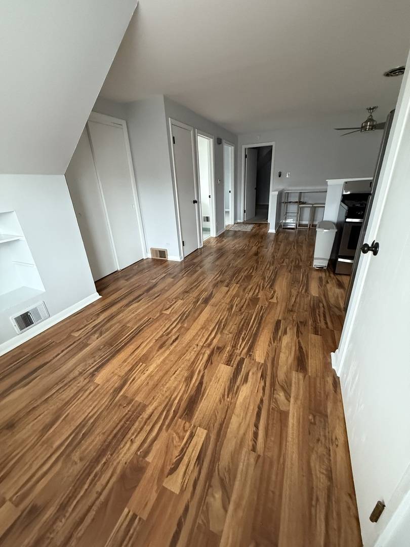 Chicago, IL 60638,5439 S Lockwood Avenue #2