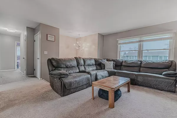 Streamwood, IL 60107,110 Diane Drive