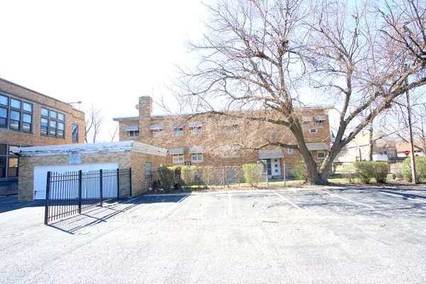 Chicago, IL 60628,10101-21 S PARNELL Avenue