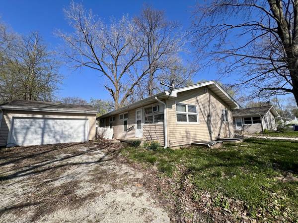 1101 N Coler Avenue, Urbana, IL 61801