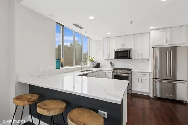 Chicago, IL 60605,1515 S Prairie Avenue #1203