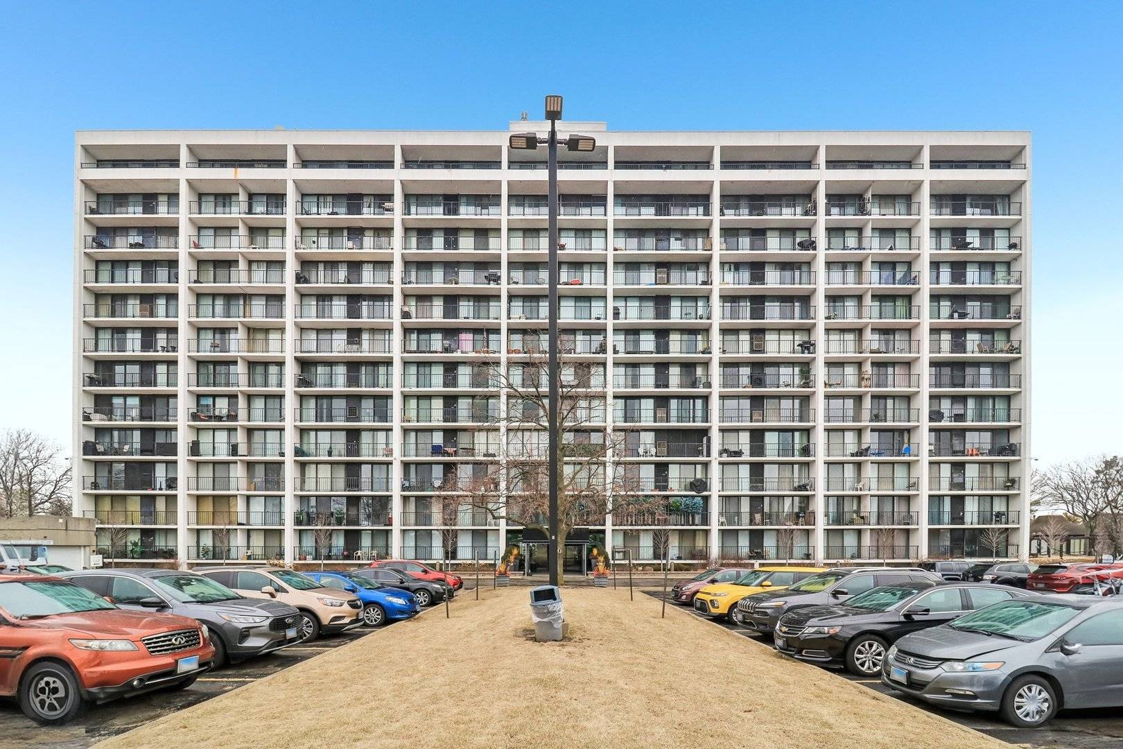 2005 S Finley Road #802,  Lombard,  IL 60148