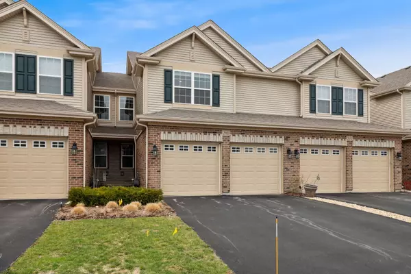 2055 Canyon Creek Court, Aurora, IL 60503
