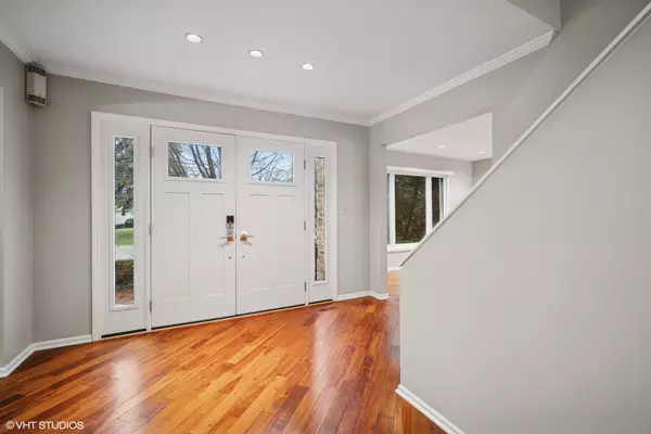 Northbrook, IL 60062,2571 Queens Way