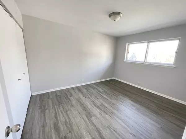 Palatine, IL 60067,235 E Palatine Road #2B