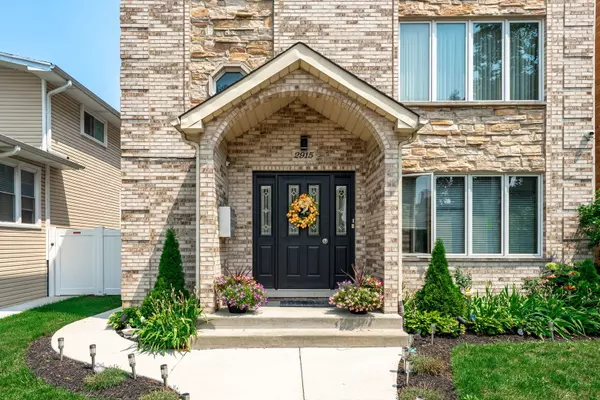 Elmwood Park, IL 60707,2915 N 74th Avenue #2