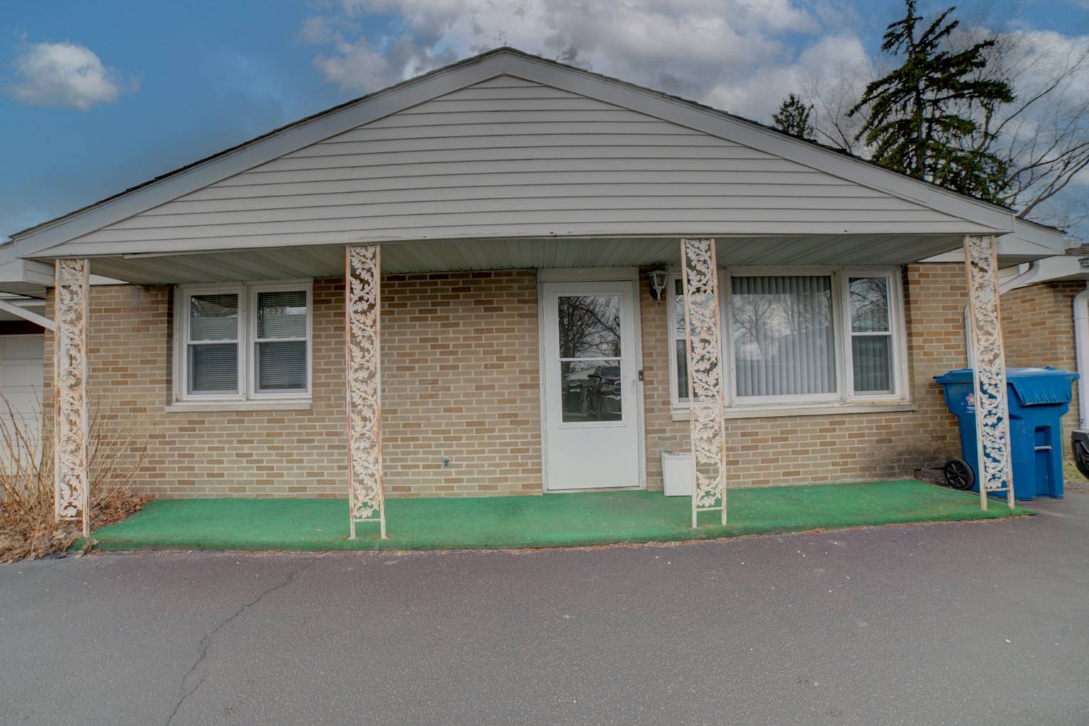433 S 5th Street, Watseka, IL 60970
