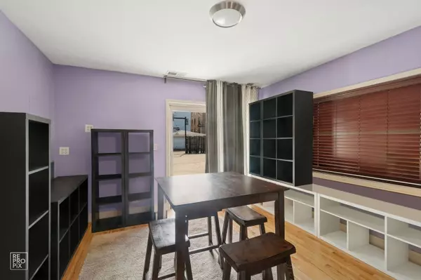 Chicago, IL 60624,3537 W Carroll Avenue #3
