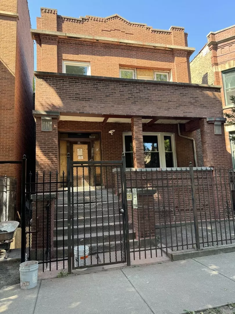 Chicago, IL 60637,6148 S Eberhart Avenue