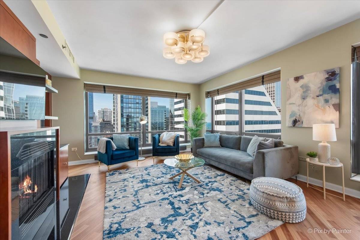 Chicago, IL 60602,130 N Garland Court #3401