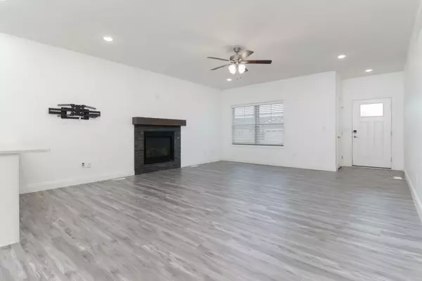 Normal, IL 61761,303 Bobwhite Way