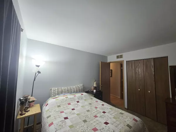 Ingleside, IL 60041,35725 N GROVE Avenue