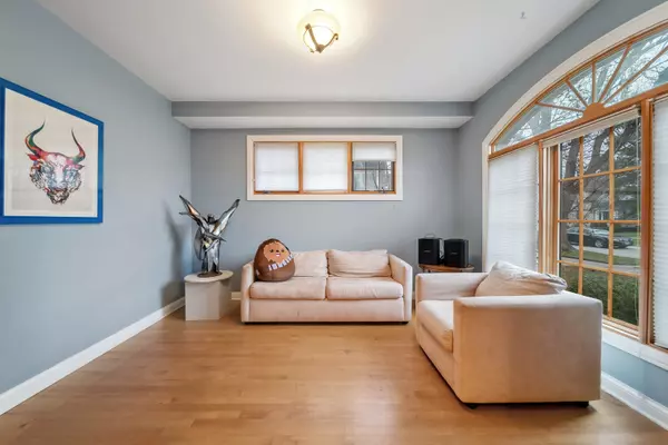 Park Ridge, IL 60068,Address not disclosed