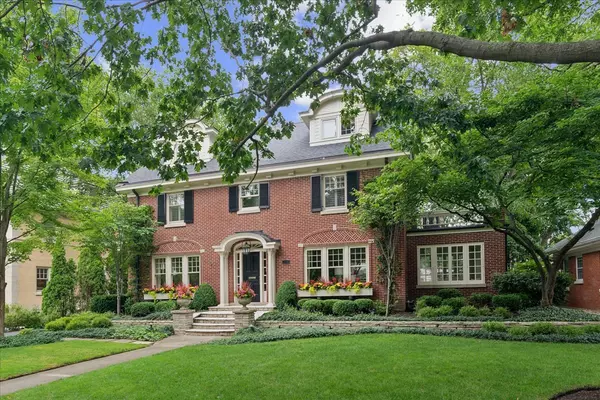 Kenilworth, IL 60043,139 ABINGDON Avenue