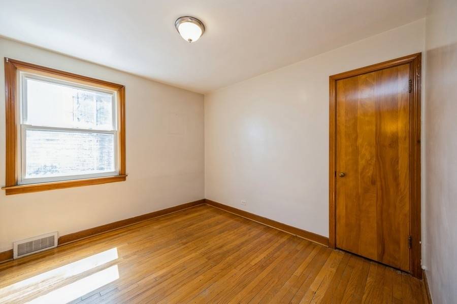 North Riverside, IL 60546,2249 S 13th Avenue