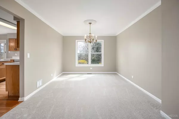 Grayslake, IL 60030,33765 N Pine Creek Trail