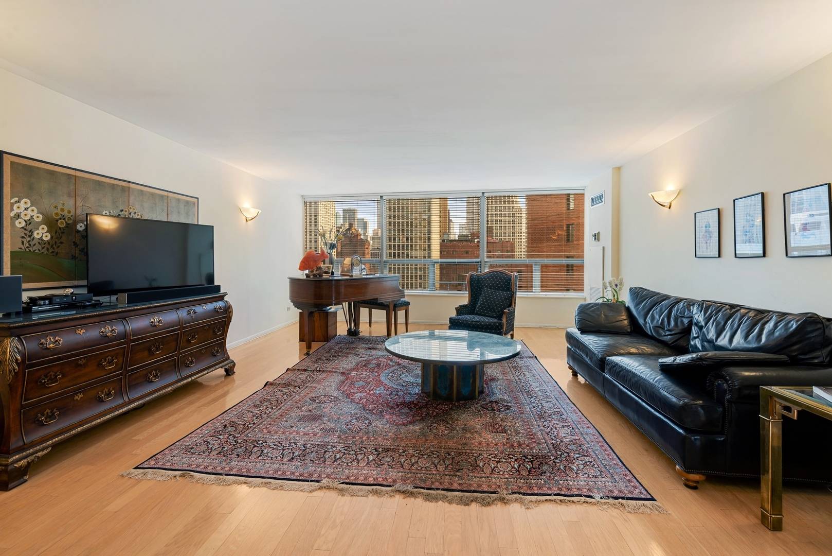 Chicago, IL 60611,110 E Delaware Place #2004
