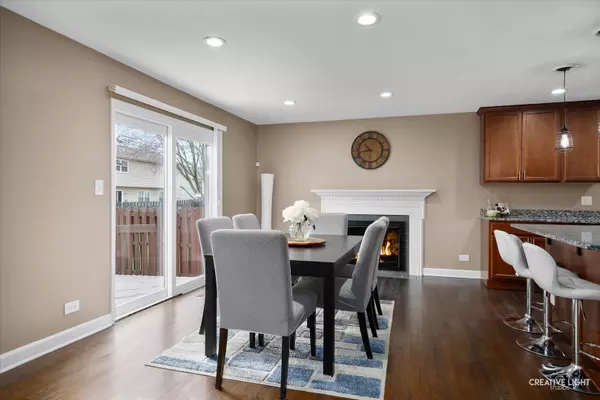 Naperville, IL 60563,1116 Greensfield Drive