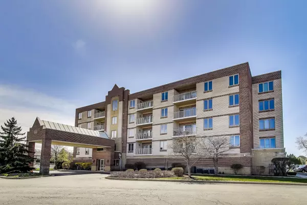 Elmhurst, IL 60126,175 W Brush Hill Road #103