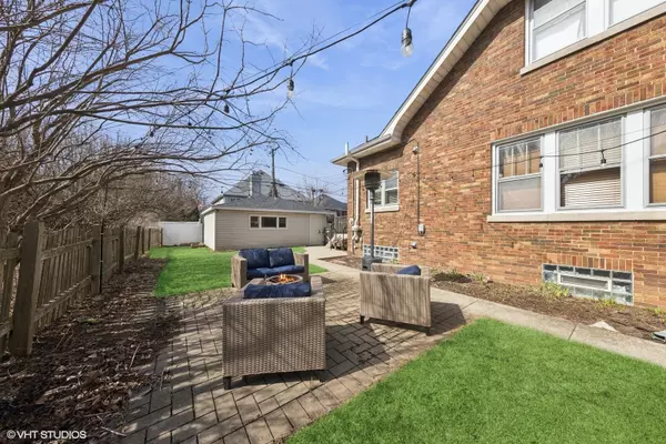 Western Springs, IL 60558,4106 Franklin Avenue