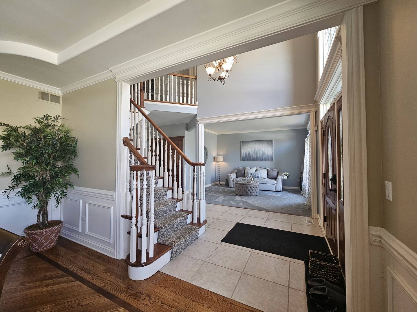 Batavia, IL 60510,2286 Hill Lane
