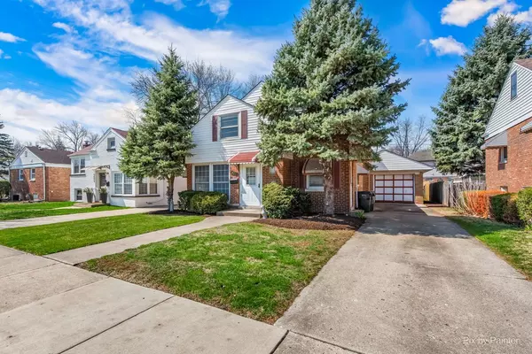 Morton Grove, IL 60053,9008 Menard Avenue