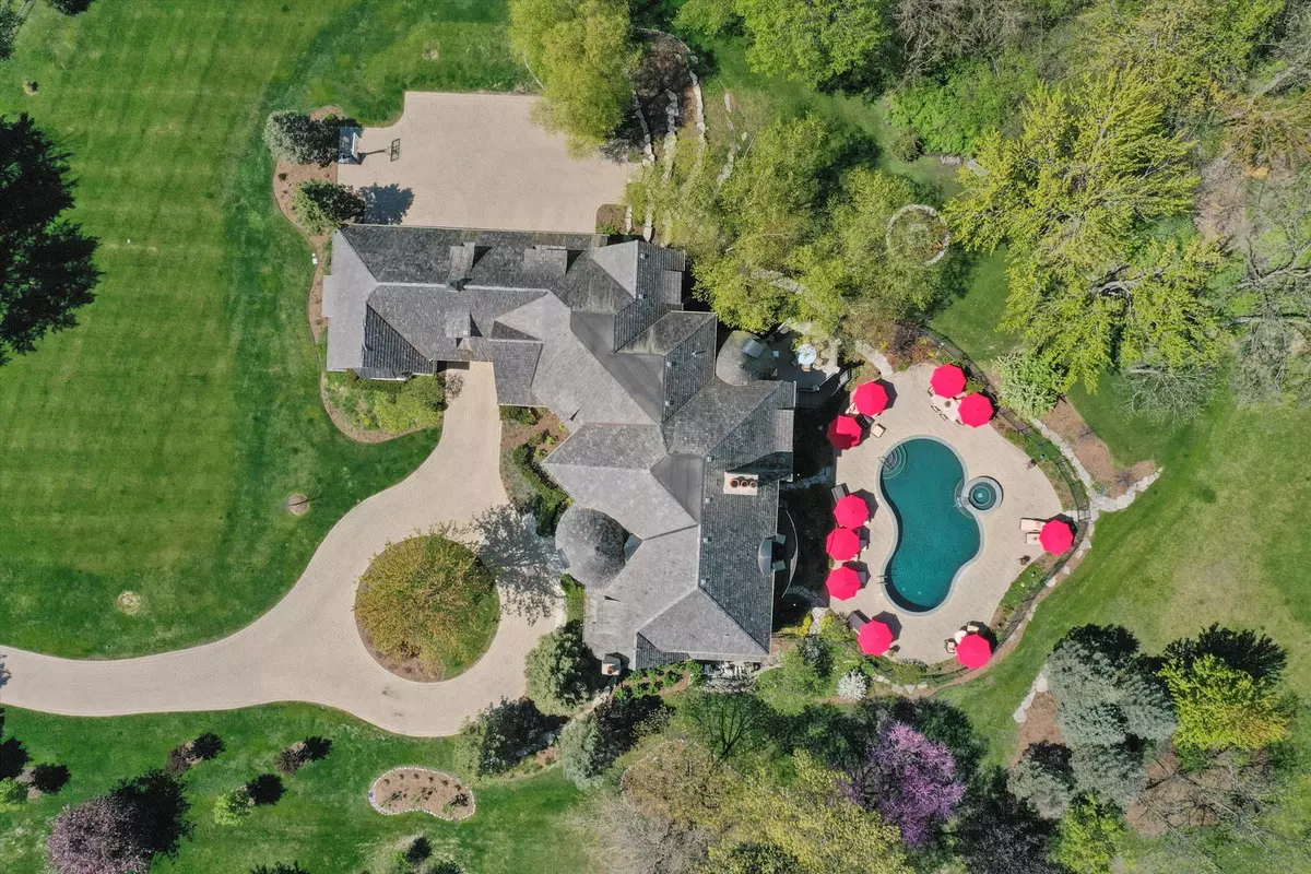North Barrington, IL 60010,96 S Wynstone Drive