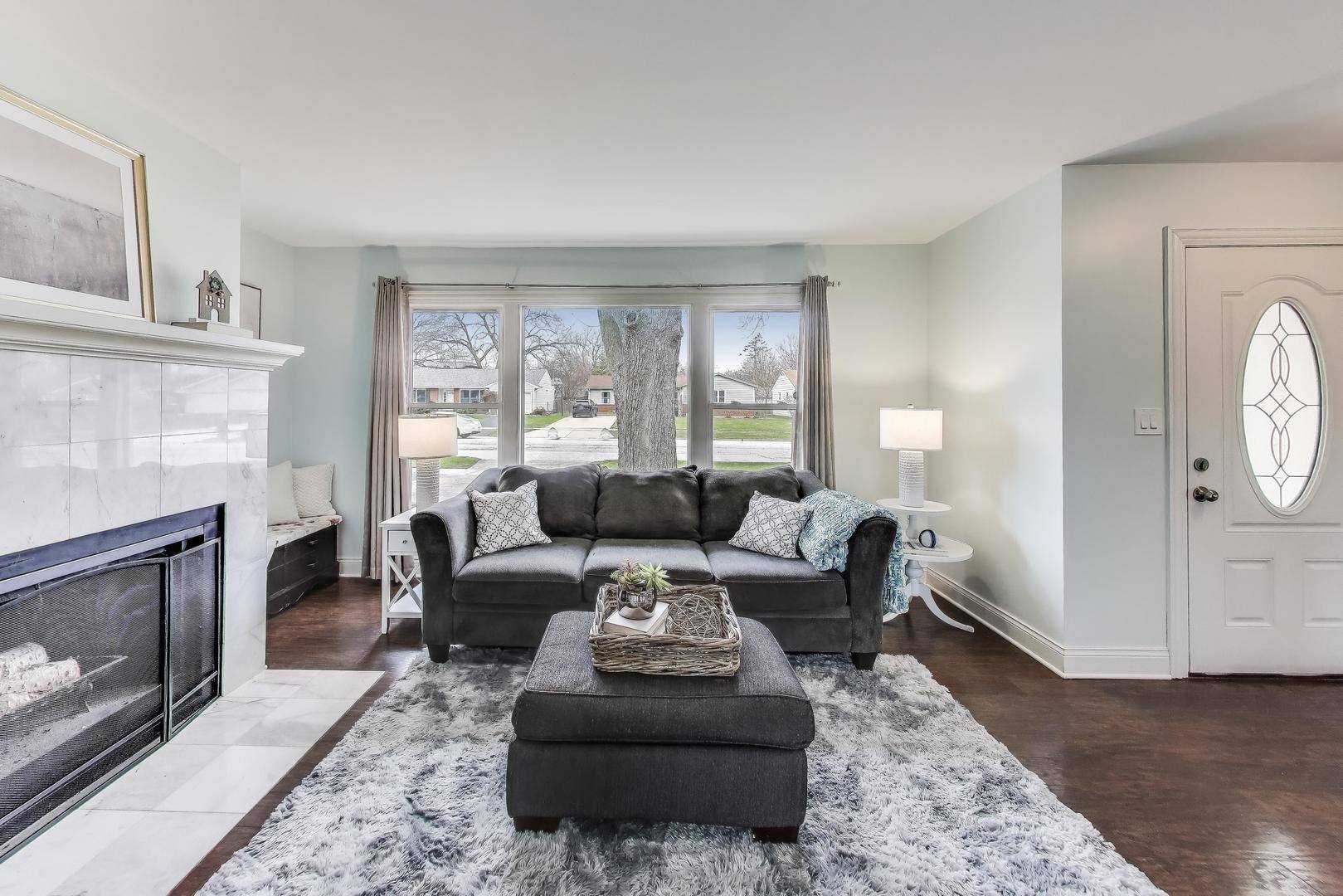 Arlington Heights, IL 60004,1527 N Kennicott Avenue