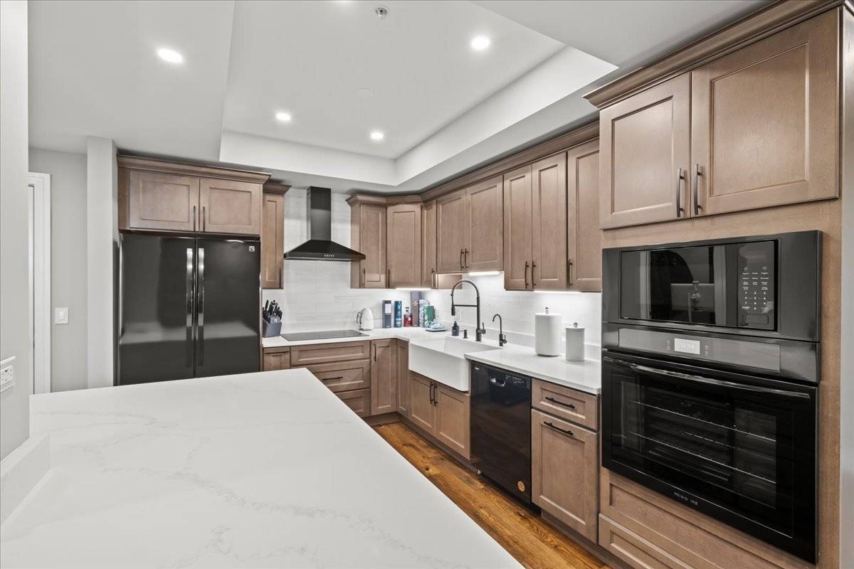 Downers Grove, IL 60515,5329 MAIN Street #502