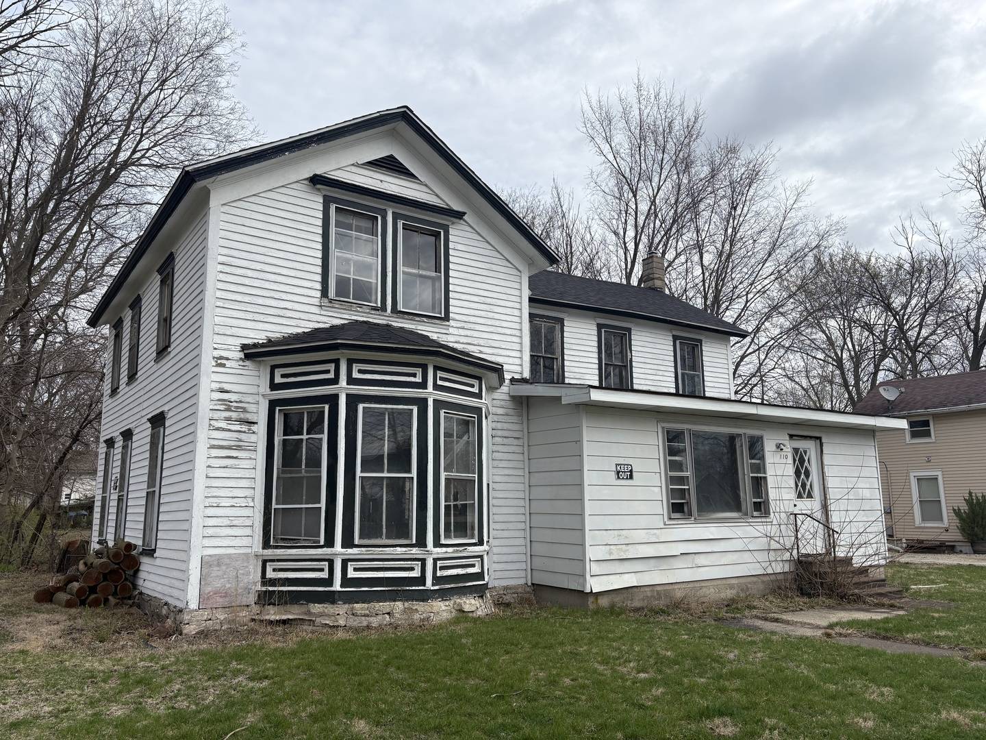 110 E Waupansie Street, Dwight, IL 60420